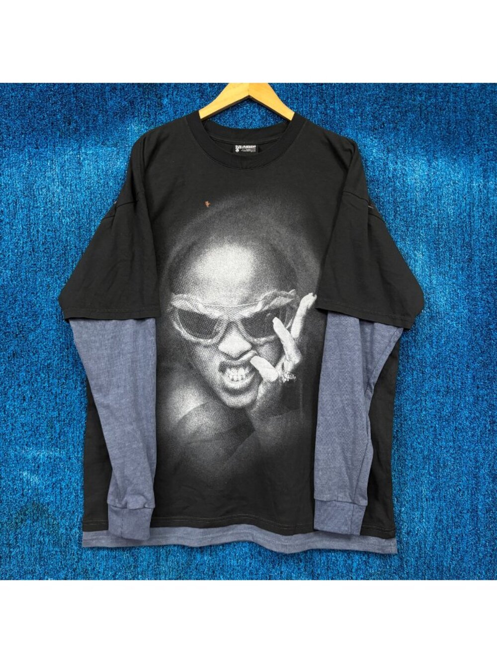 Rihanna "20th Year Anniversary" Graphic Layered Long Sleeve Shirt Size Large
